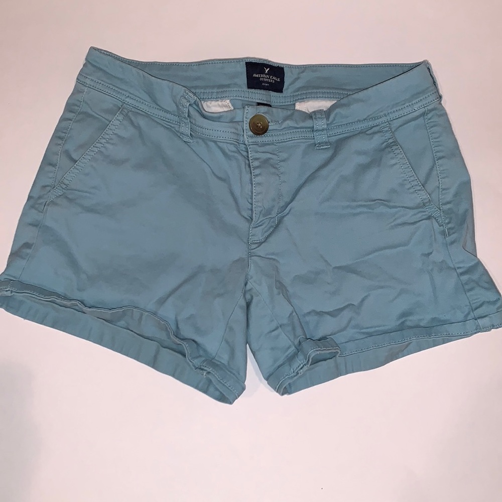 Abercrombie & Fitch stretch midi woman’s mint green shorts. Size 2